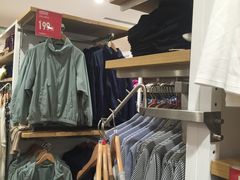 -优衣库(上海虹口龙之梦店)