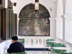 -星巴克臻选(广州沙面店)