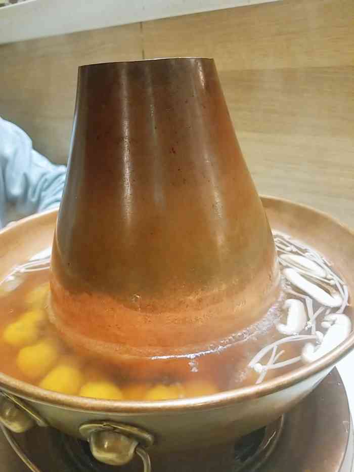 东来顺(银泰百货大红门店)-"老字号的铜锅涮羊肉,环境很有老北京的