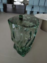 -颜蕾医美·黄金微针·水光·玻尿酸·超声炮·抗衰中心