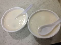 杏仁糊汤圆-芬芳甜品(同福路店)