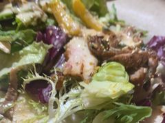 照烧鸡肉配牛油果拉法沙拉-HELLO 27 意面·沙拉·帕尼尼