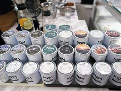 -UNI UNI(环亚凯瑟琳店)