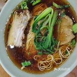 惊为天人。原来焖肉面这么美味