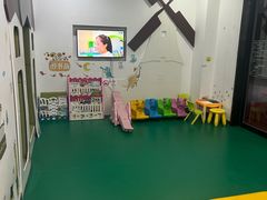 -雅悦齿科(顾村公园店)