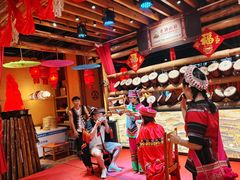 -老滇山寨•云南特色菜•地方菜•民族风情歌舞表演(金碧店)