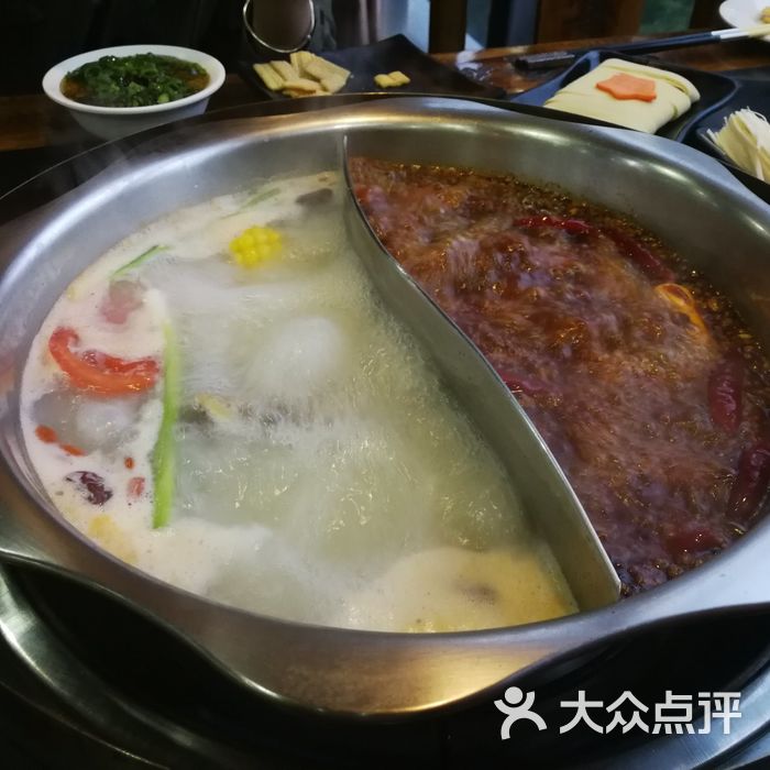 重庆袍哥码头老火锅筒骨鸳鸯锅图片-北京火锅-大众点评网