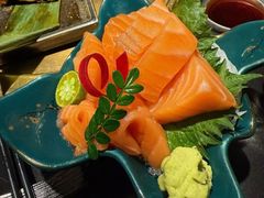 -山川小町·极番烧肉(新地假日广场店)