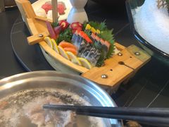 -鼎泰亨·海鲜牛肉餐厅(滨江店)
