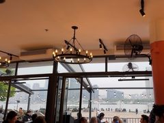 -Chili's Cafe&Bar奇利斯(滨江店)