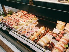 -奈雪的茶(优特汇店)