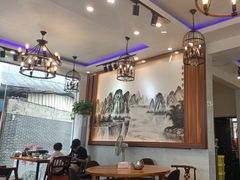 -梁姐啤酒鱼(兴坪古镇店)