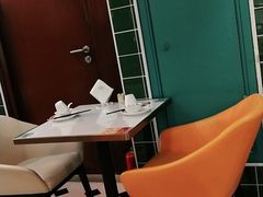大堂-东鑫记港式茶餐厅(南京东路店)