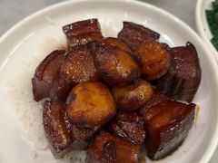 本帮马蹄红烧肉-南小馆(迪士尼小镇店)