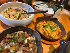 -云海肴·汽锅鸡·云南菜(天山百盛优客店)