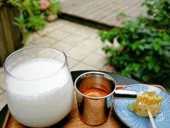-默迹咖啡馆
