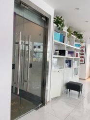 -瓷肌博士·祛痘科技美肤