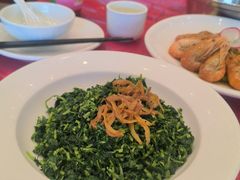 -侬佳蒸菜馆(听潮店)