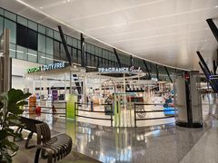 -爱德华·劳伦斯·洛根将军国际机场