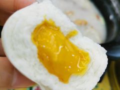 奶黄流沙包-芳姨广东砂锅粥(张庄路店)