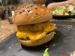 -HIGH FIVE哈福手工汉堡(桂林路店)