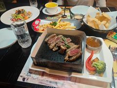 -伯顿西餐厅(厚街香榭丽店)