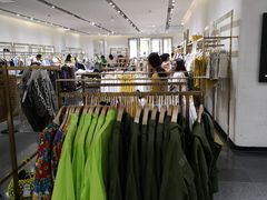 -URBAN REVIVO(济南世茂广场店)