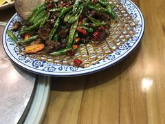 -郑件洋芋饭庄