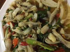 -班赞海鲜市场胖阿姨加工点