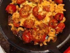 -必胜客(东大桥店)