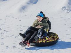 -采薇庄园四季滑雪场