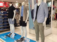 -优衣库(石家庄裕华万达广场店)