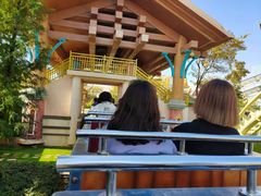 -七彩云南欢乐世界