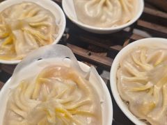 -莱莱小笼·乔艾