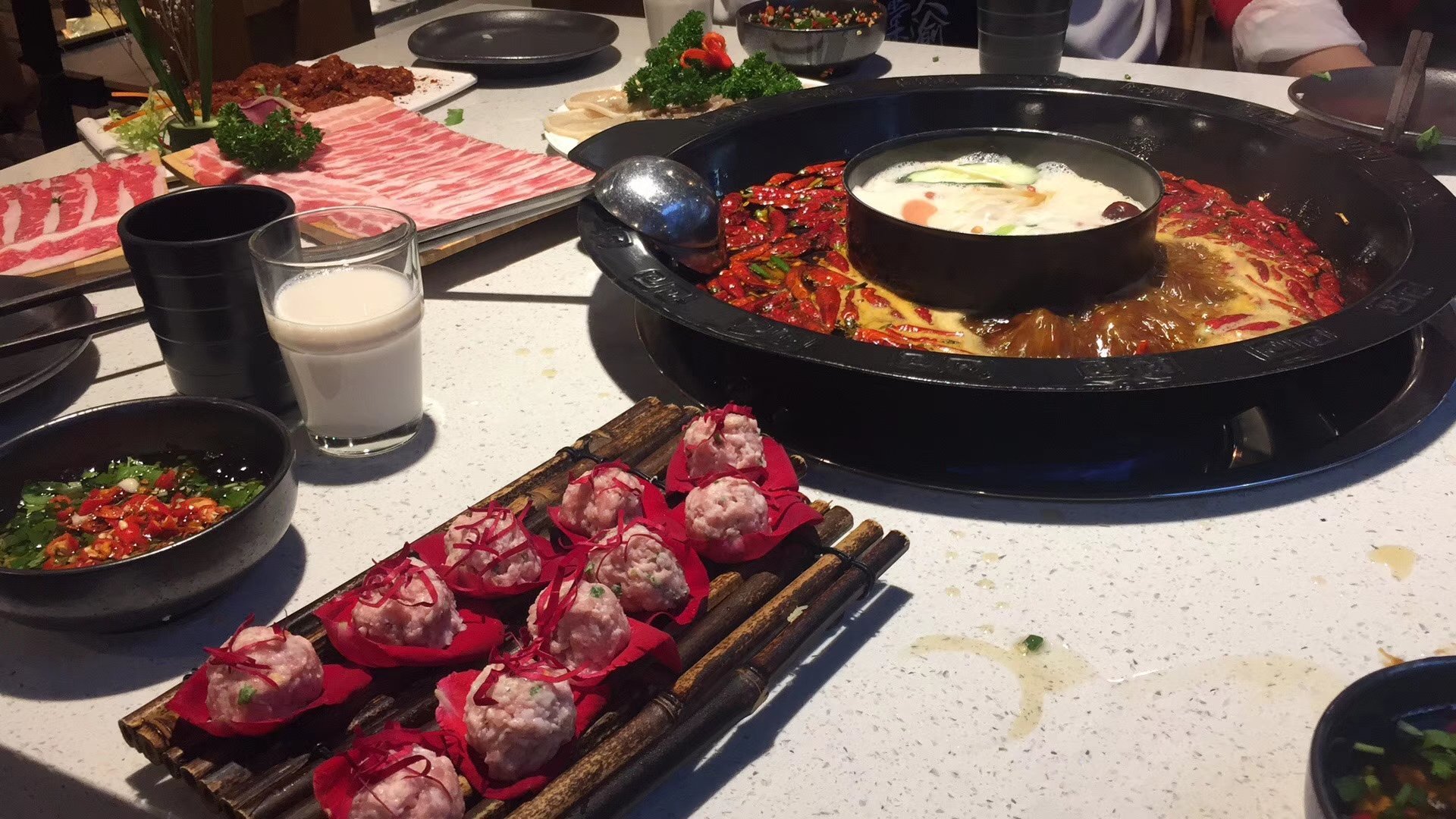 大鱼海棠 火锅店