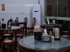 -容里煲仔饭(利丰北路店)