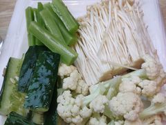 -小鳌陪你小排档·四季小龙虾·田鸡·宵夜(中央第五街店)