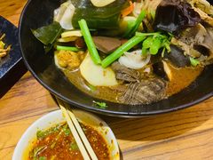 -万记麻辣烫国展总店