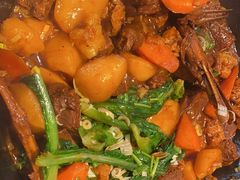 -山河屯铁锅炖·非遗东北菜(南山店)