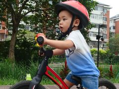 -八爪矩阵极限运动馆·儿童平衡车·感统训练(南海子公园校区)