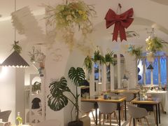 -春树下·树屋花房西餐厅(罍街AS1980店)