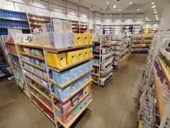 -名创优品(广东东莞东城万达2店)