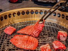 -铭牛烧肉·和牛海鲜自助(高新月牙湖店)
