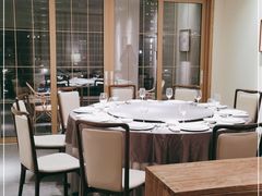 -榕树下·茶生活美学空间(江东中路店)