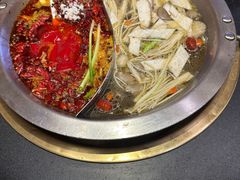 -沸炉重庆老火锅(军事博物馆店)