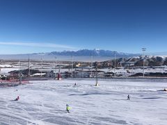 -丝绸之路山地度假区滑雪场