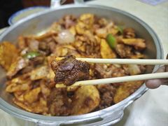 -尕有炕锅烤羊肉