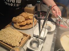 -尚尚仙·酸汤猪手·猪肚鸡火锅(华联万柳购物中心店)