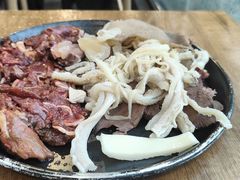 -小志家.鲜牦牛肉牛杂火锅野生菌汤锅