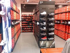 -NIKE佛山胜利换季优惠店